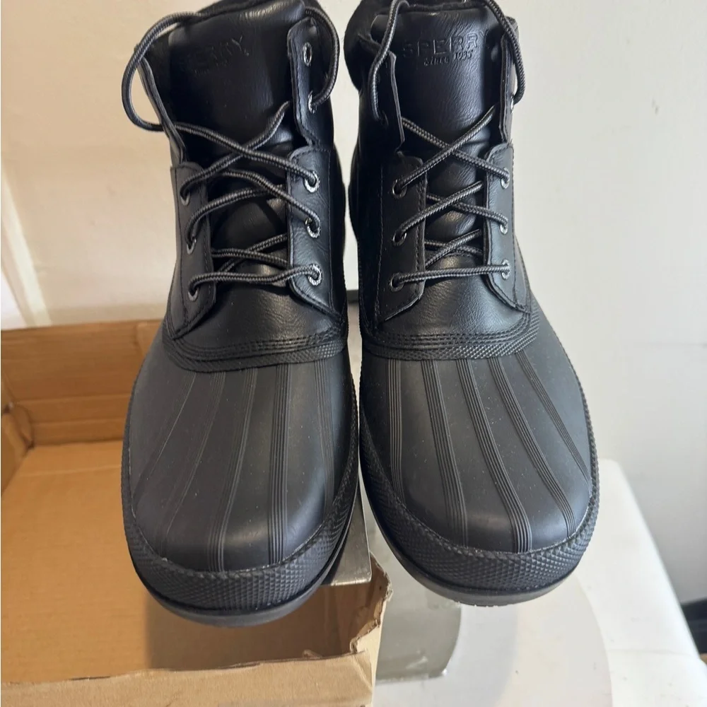 Sperry Men's Cold Bay Chukka Snow Boot size 12